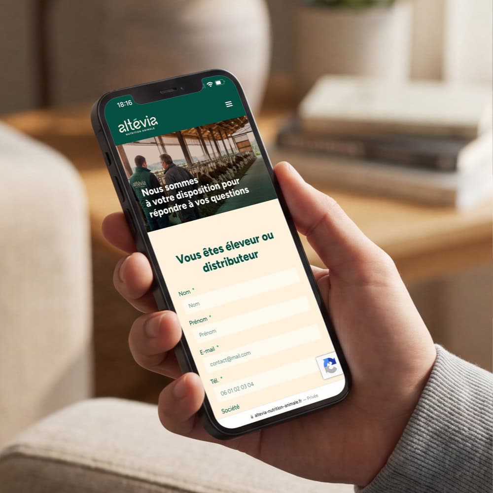 vue responsive du site web altévia sur smartphone